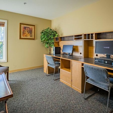 Berkshire Mountain Lodge Pittsfield Extérieur photo