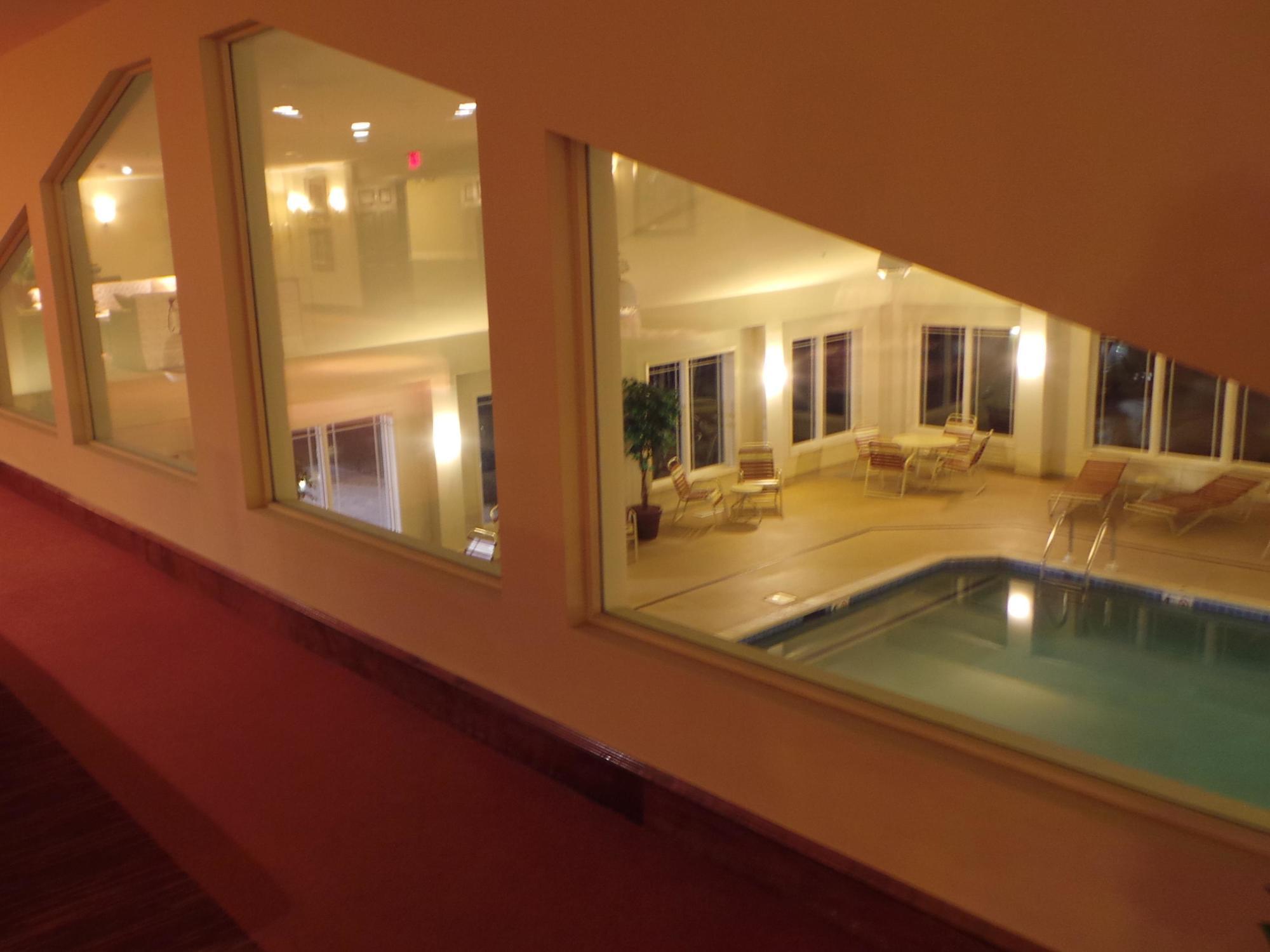 Berkshire Mountain Lodge Pittsfield Extérieur photo